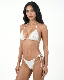 ALISON TRIÁNGULO BLANCO